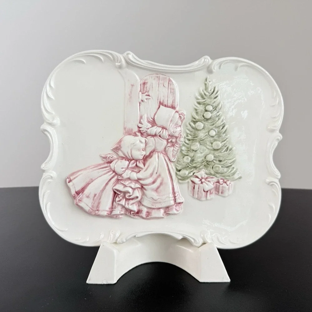 Vintage 1981 Handmade Christmas Ceramic Plate With Stand Cottagecore Santa Kids